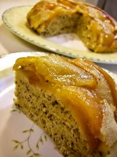 A picture of Oil-Free Tea and Apple Rice Cooker Cake.