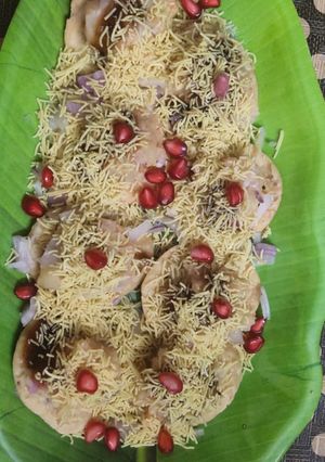 सेव पूरी (sev puri recipe in Hindi) रेसिपी मुख्य फोटो