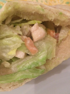 Una foto de Pitas con pollo