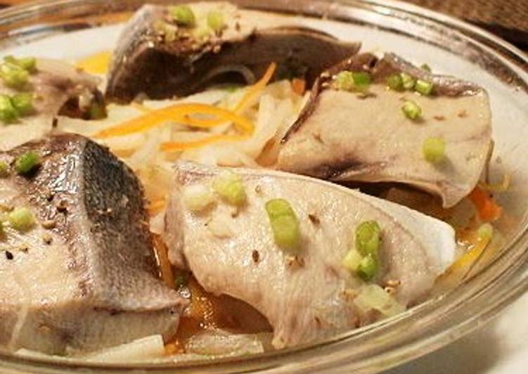 Recipe of Homemade Yellowtail with Shio-Koji Steamed in a Microwave