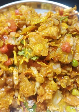 ભેળ (Bhel Recipe In Gujarati) રેસીપી મુખ્ય ફોટો