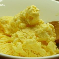 A picture of Easy Vanilla Ice Cream.