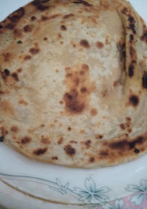 A picture of Asli ghee or gurr ka paratha.