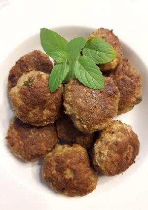 A picture of Meatballs with Mint.