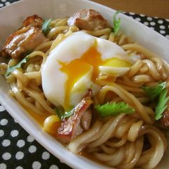 A picture of Sweet and Salty Butter and Soy Sauce Stir-fried Udon Noodles.