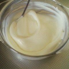A picture of Yogurt Cream.