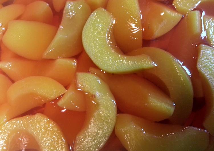 Simple Way to Prepare Perfect Sonia&#39;s Jello and peaches