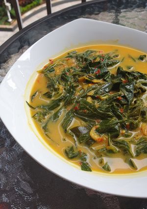 Foto resep Gulai daun singkong (udang rebon)