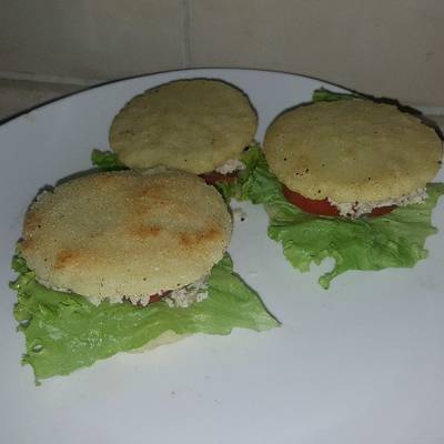 Cómo hacer 'Arepas venezolanas' rellenas de pollo de forma fácil y