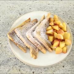 A picture of French Toast With Cooked Apple.