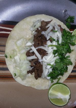 A picture of Carrie asada tacos.