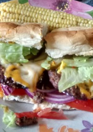 A picture of Backyard Classic Burger.