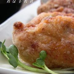 A picture of Fried Chicken Breast with Aurora Sauce.