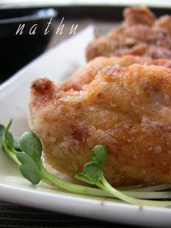 A picture of Fried Chicken Breast with Aurora Sauce.
