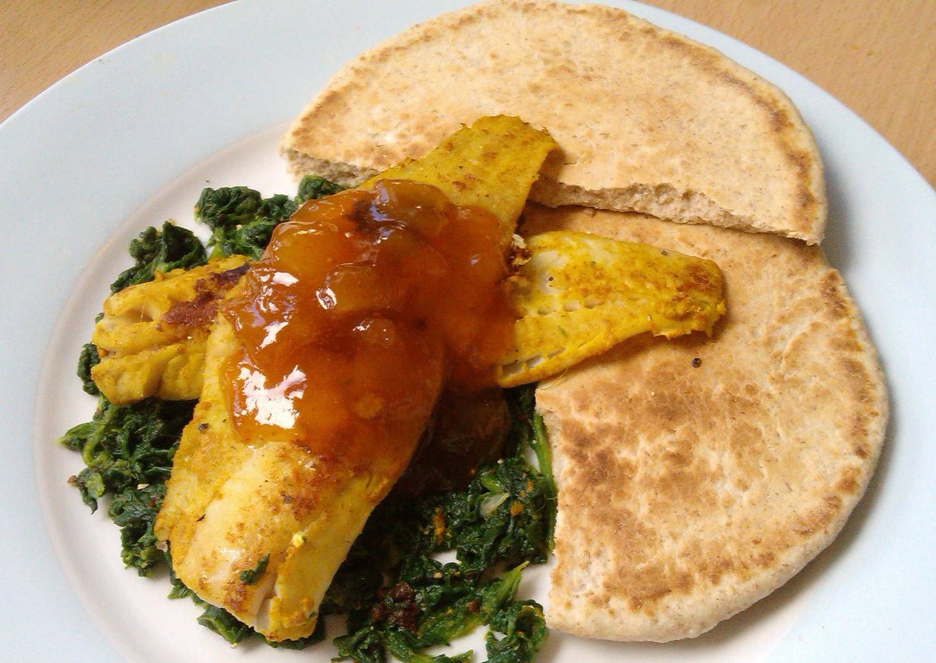 Vickys Spiced Fish with Spinach and Mango Chutney GF DF EF SF NF