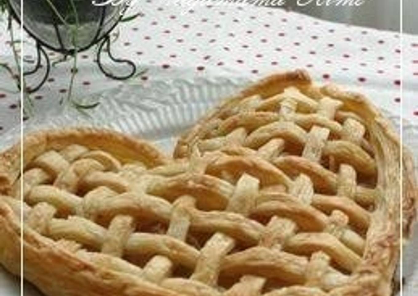 Heart-Shaped Apple Pie