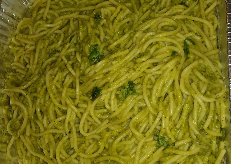 Simple Way to Make Speedy Espagueti Verde- Green Spaghetti