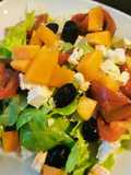 Salade composée avec melon et feta