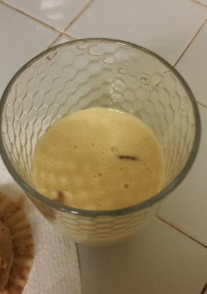 A picture of Healthy Banana Crunchy PB milkshake.