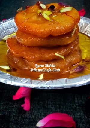 A picture of Mawa Rajgira Malpua.