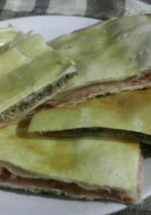 Una foto de Masa Casera Hojaldrada. Ideal para tortas de jamón y queso o de Atún: