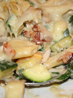 A picture of Creamy Chicken & Veggie Penne.