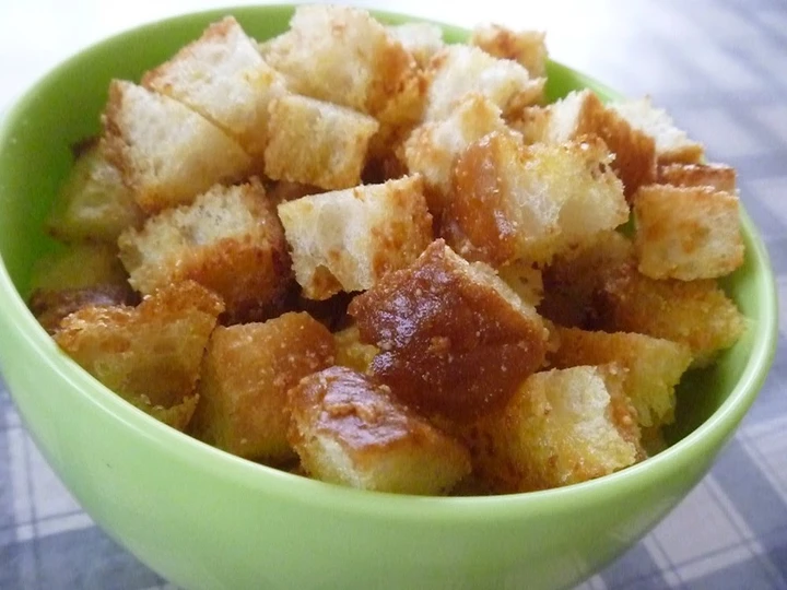 Easy Steps to Make Recipe Garlic Cheese Croutons that is Really Delicious, Appealing}