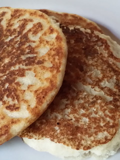 A picture of Iz's Vegan Hoe Cakes.