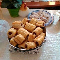 A picture of Easy Sausage Rolls.