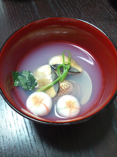 A picture of Clear Clam Soup.