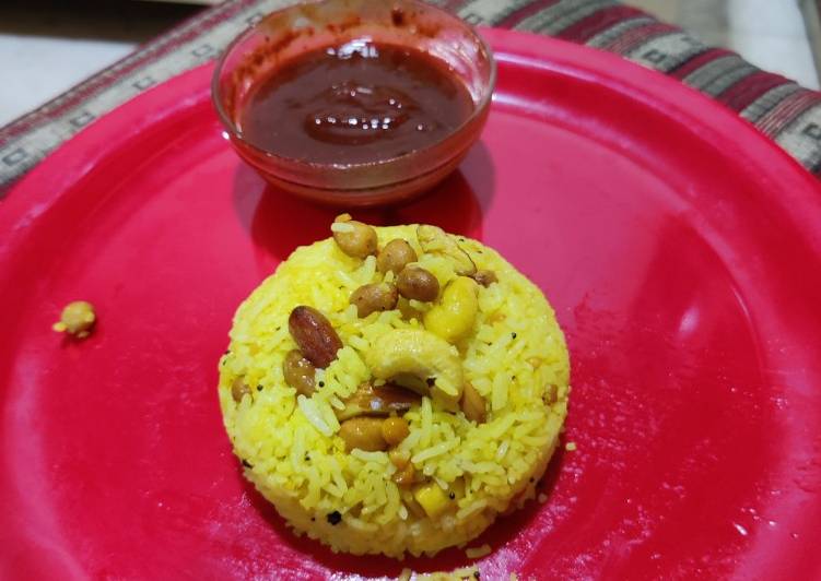 Lemon rice and chilli Milly sauce Lemon rice and chilli Milly sauce
