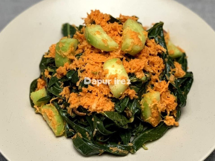 Bagaimana Menyiapkan Anyang pucuak ubi (urap daun singkong) yang Sempurna