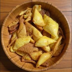 A picture of Atta Nimki.