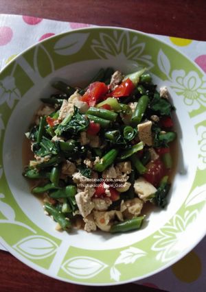Foto resep Tumis wijen Bunsatabak(Buncis,sawi,tahu,bakso) 👌😊