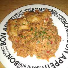 Una foto de Pollo con arroz