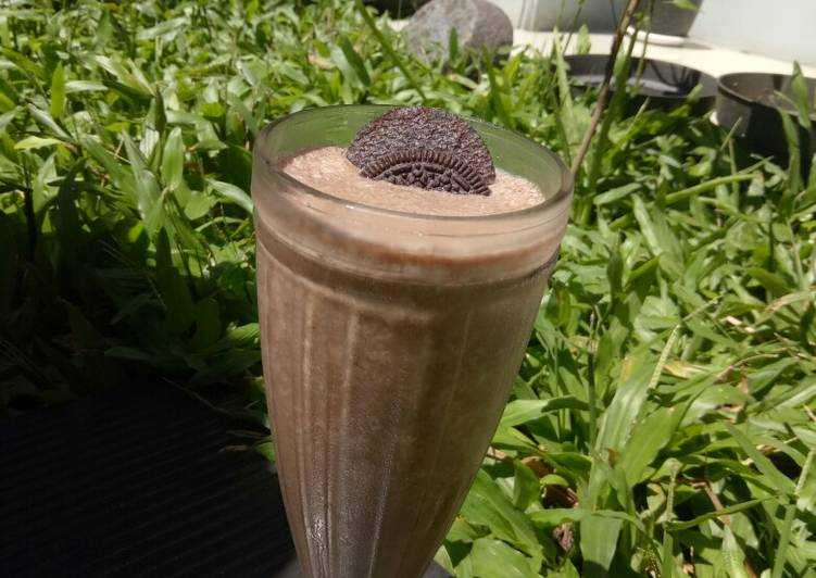 Recipe: Perfect Banana Milkshake Oreo