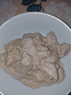 Una foto de Pechuga en salsa de pimienta