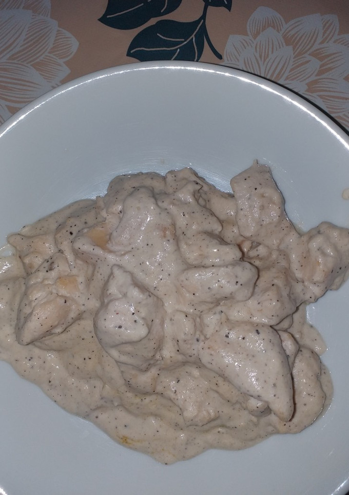 Una foto de Pechuga en salsa de pimienta
