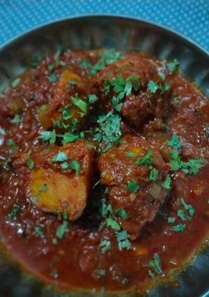 दम आलू पंजाबी (dum aloo punjabi recipe in Hindi) रेसिपी मुख्य फोटो