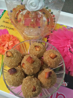 அவல் லட்டு (Poha sweet balls) (Aval laddu recipe in tamil) செய்முறை முக்கிய புகைப்படம்