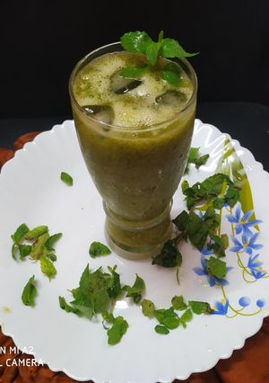 A picture of Mango mojito.