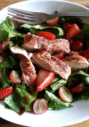 A picture of Summer Salad.