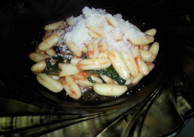 Cavatelli with tomato - basil sauce Cavatelli with tomato - basil sauce