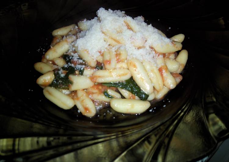 How to Make Perfect Cavatelli with tomato - basil sauce