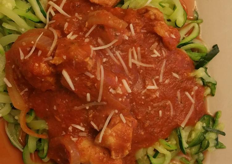 Chicken zucchetti [zucchini pasta]