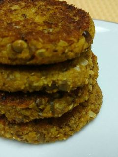 Una foto de Hamburguesas de mijo y lentejas... riquísimas!