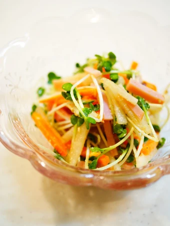 Easy Steps Make Recipes Colorful Daikon Radish and Carrot Salad with Sesame the So Delicious Really Delicious.