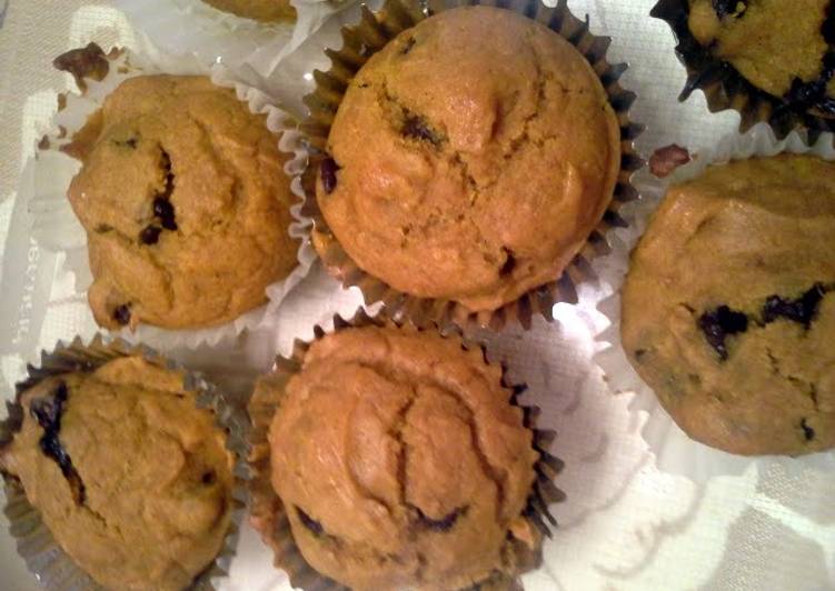 Simple Way to Prepare Award-winning pumpkin chocolate chip muffins