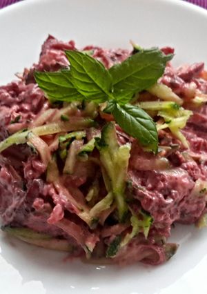 A picture of Sig's Zucchini (Courgette) and Beetroot Side Salad.