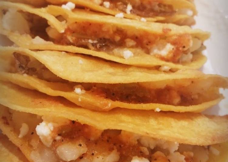 Step-by-Step Guide to Prepare Super Quick Homemade Ray&#39;s Potatoe &amp; Cheesy Tacos